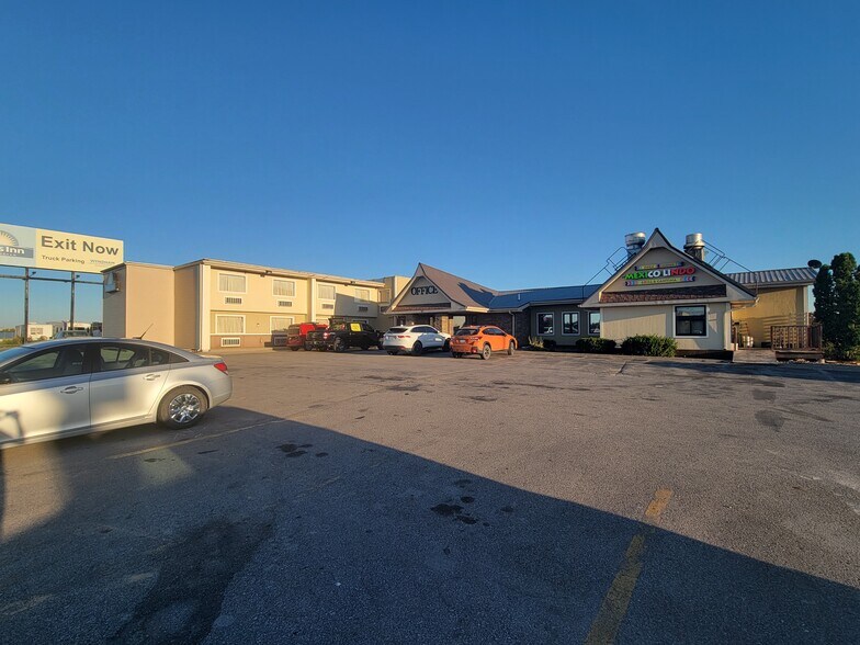 711 S Downey St, West Branch, IA à vendre - Photo de l’immeuble – Image 2 sur 13