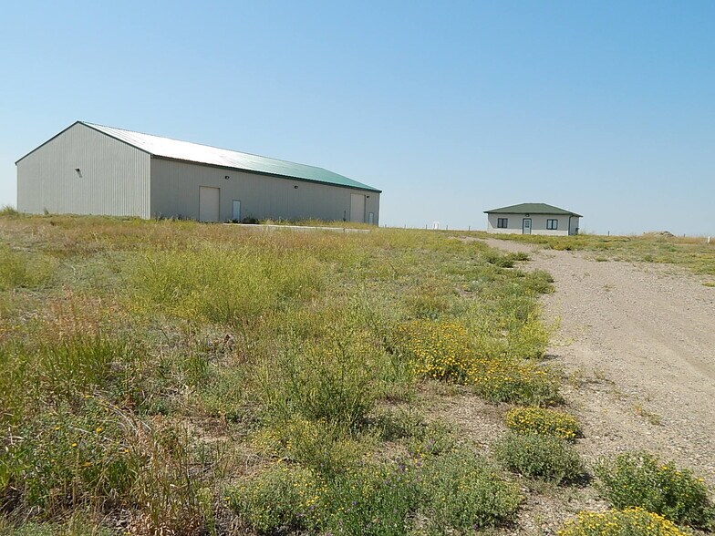 2295 Marias Valley Rd, Shelby, MT à vendre - Photo principale – Image 1 sur 16