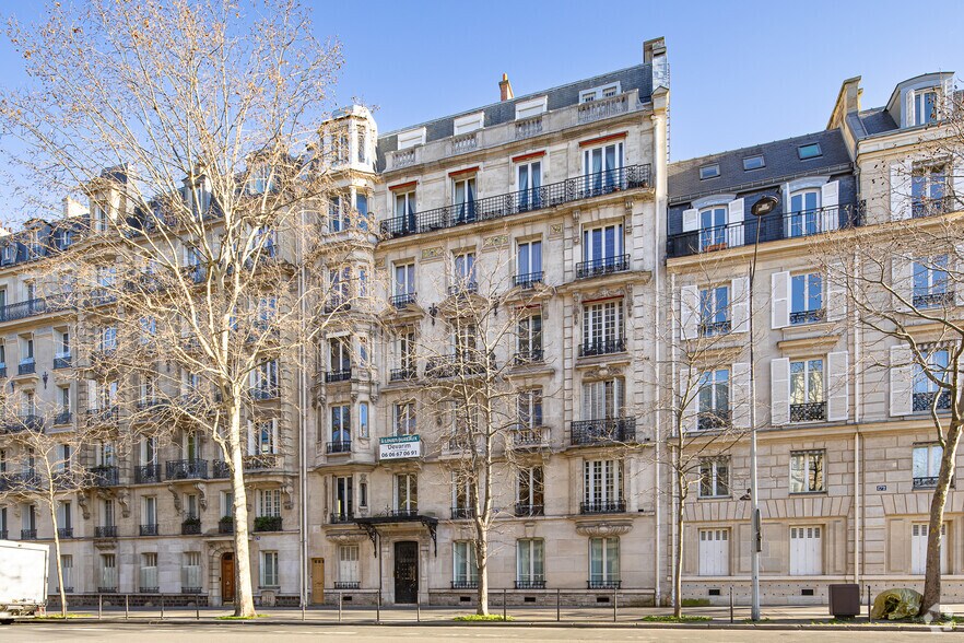 174 Boulevard Malesherbes, Paris à louer - Photo de l’immeuble – Image 2 sur 5
