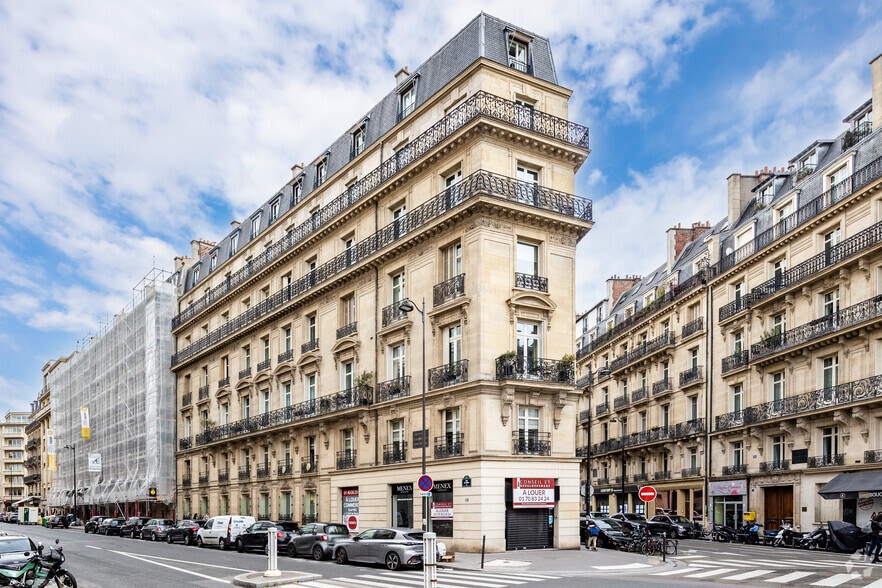 8 Rue Gounod, Paris à louer - Photo de l’immeuble – Image 3 sur 6