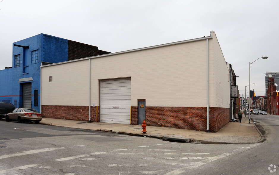 1321 E Pratt St, Baltimore, MD à louer - Photo de l’immeuble – Image 1 sur 6