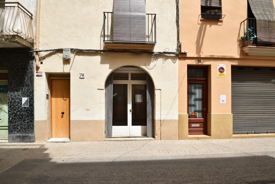 Local commercial dans Vilanova i la Geltrú, Barcelona à louer - Photo principale – Image 1 sur 3