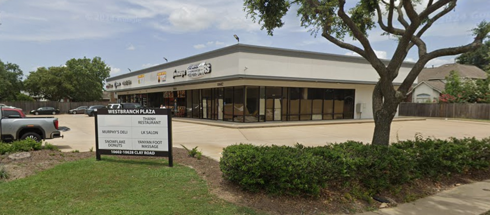 10602 Clay Rd, Houston, TX à louer - Photo de l’immeuble – Image 1 sur 4