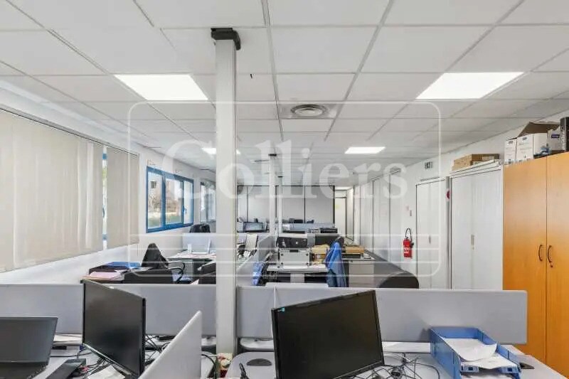 Bureau dans Marseille à louer - Photo de l’immeuble – Image 3 sur 16