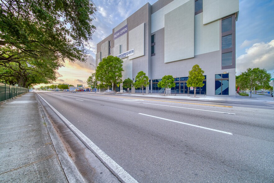 5402 W Flagler St, Coral Gables, FL à louer - Photo de l’immeuble – Image 2 sur 29