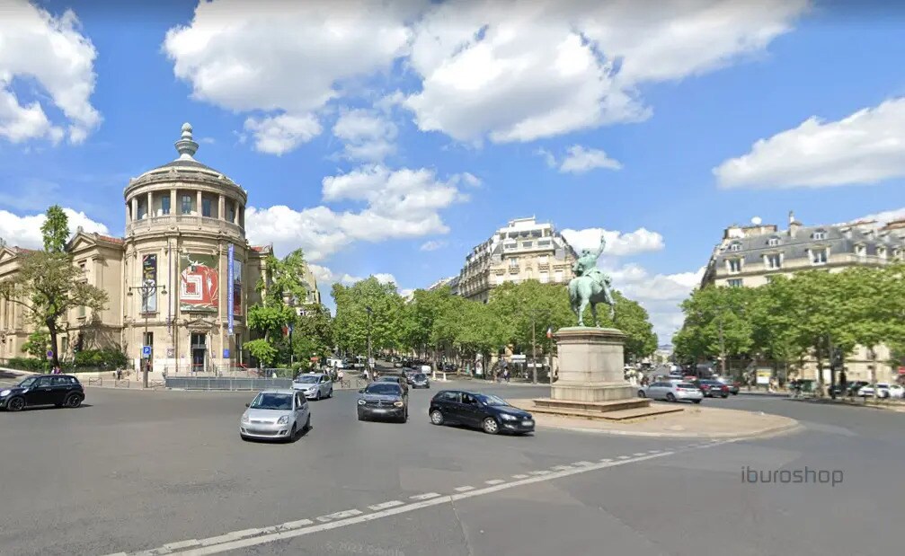 Local commercial dans Paris à louer Photo de l’immeuble– Image 1 sur 3