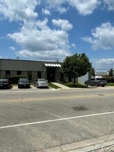 6970-6994 N Central Park Ave, Lincolnwood, IL à louer Photo intérieure– Image 2 sur 9
