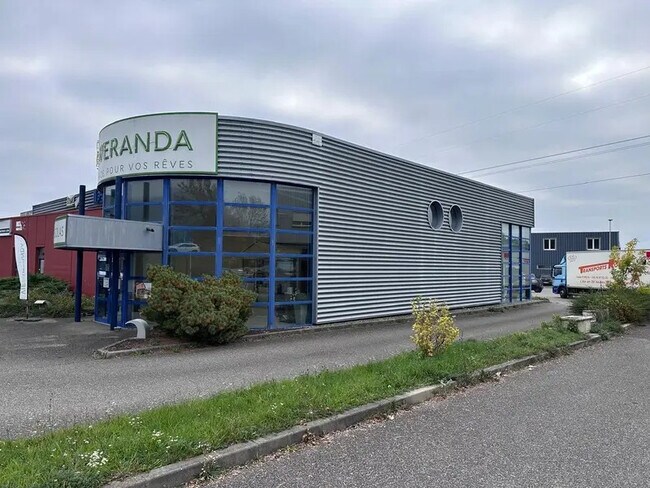 Plus de détails pour Local commercial à vendre