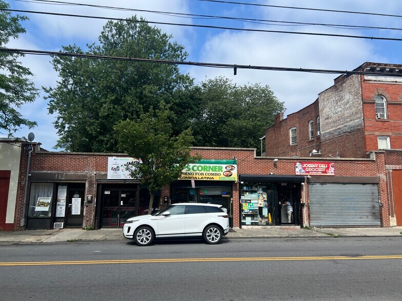 324 S Columbus Ave, Mount Vernon, NY à vendre - Photo de l’immeuble – Image 3 sur 5