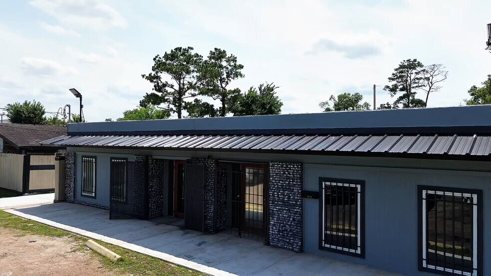 9205 Mesa Dr, Houston, TX à vendre - Vidéo sur l’annonce professionnelle – Image 2 sur 11