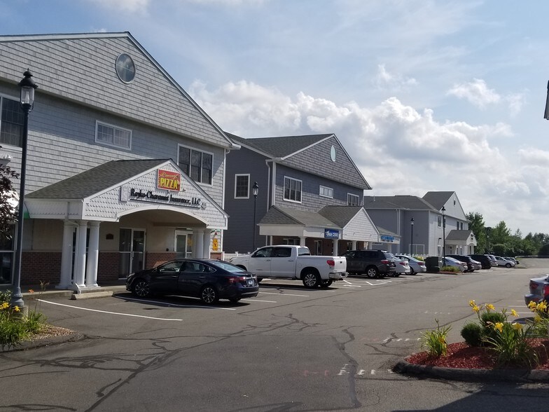 154 New Britain Ave, Rocky Hill, CT à vendre - Photo de l’immeuble – Image 2 sur 26