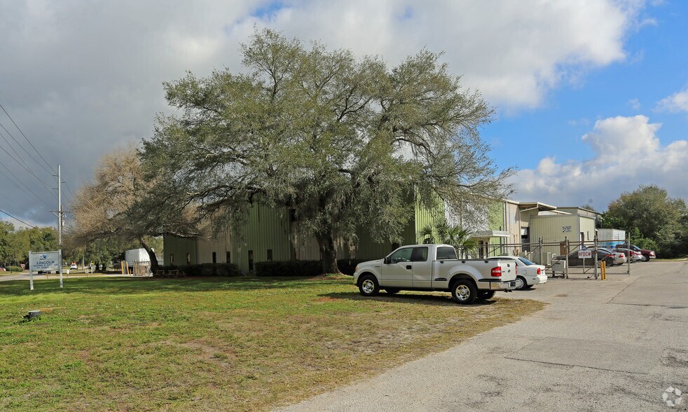 6507 Harney Rd, Tampa, FL à louer - Photo principale – Image 1 sur 8