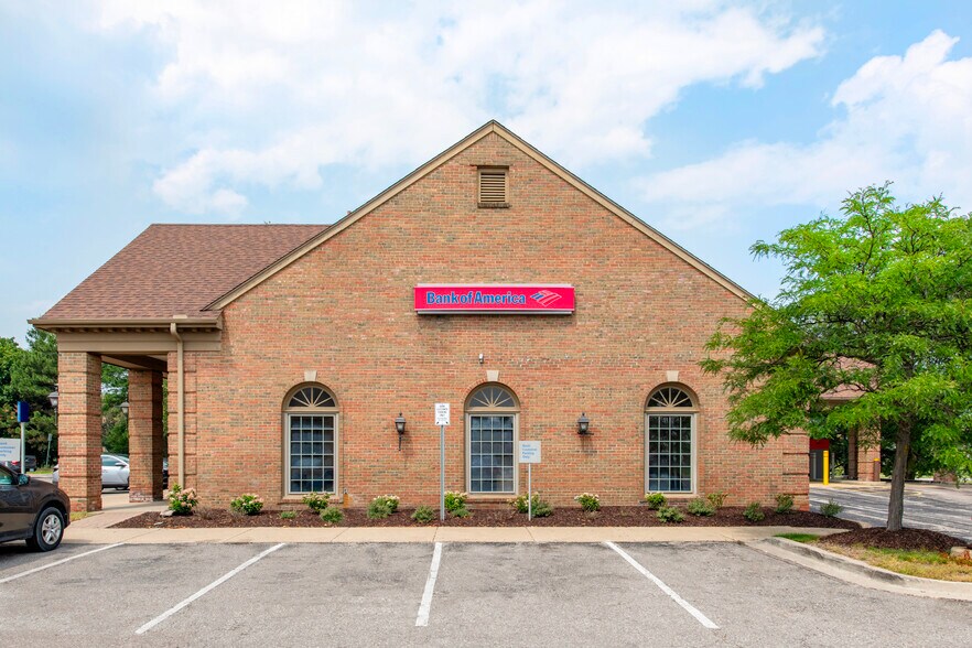 395 Briarwood Cir, Ann Arbor, MI à vendre - Photo de l’immeuble – Image 3 sur 4