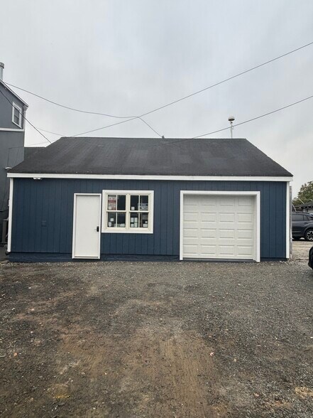 734 W Nyack Rd, West Nyack, NY à louer - Photo de l’immeuble – Image 2 sur 4