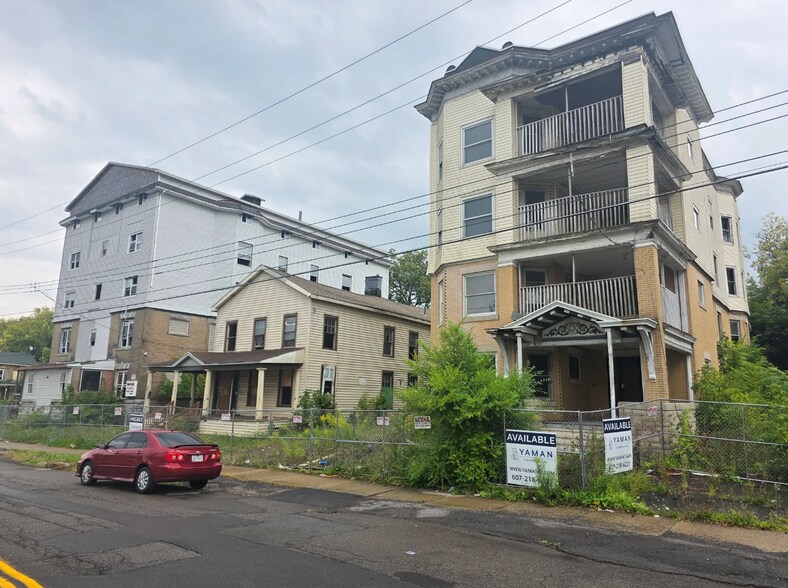 100 Henry St, Binghamton, NY à vendre - Photo de l’immeuble – Image 3 sur 3