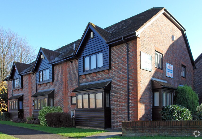 Harwood Rd, Horsham à louer - Photo de l’immeuble – Image 2 sur 10
