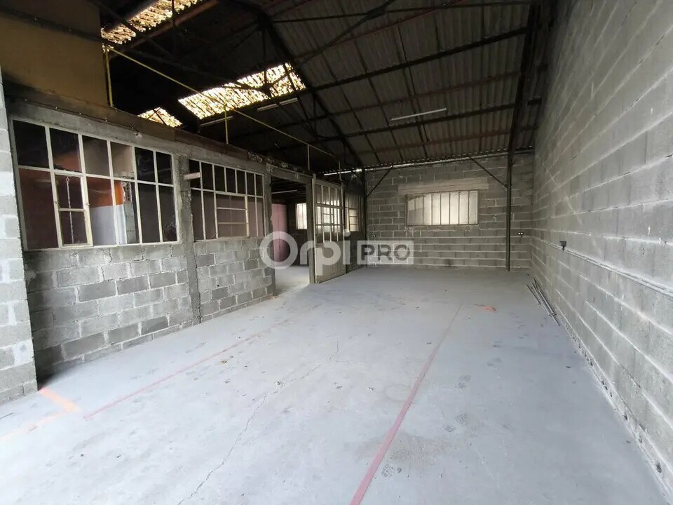 Bureau dans Brive-la-Gaillarde à louer Photo intérieure– Image 1 sur 9