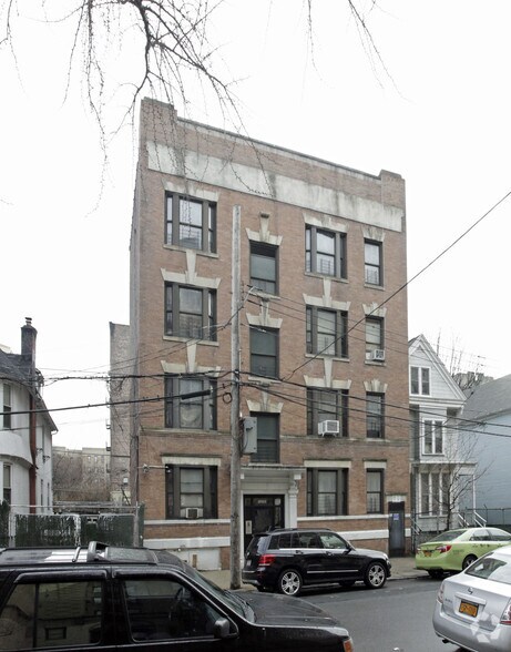 2698 Creston Ave, Bronx, NY à vendre - Photo de l’immeuble – Image 2 sur 3