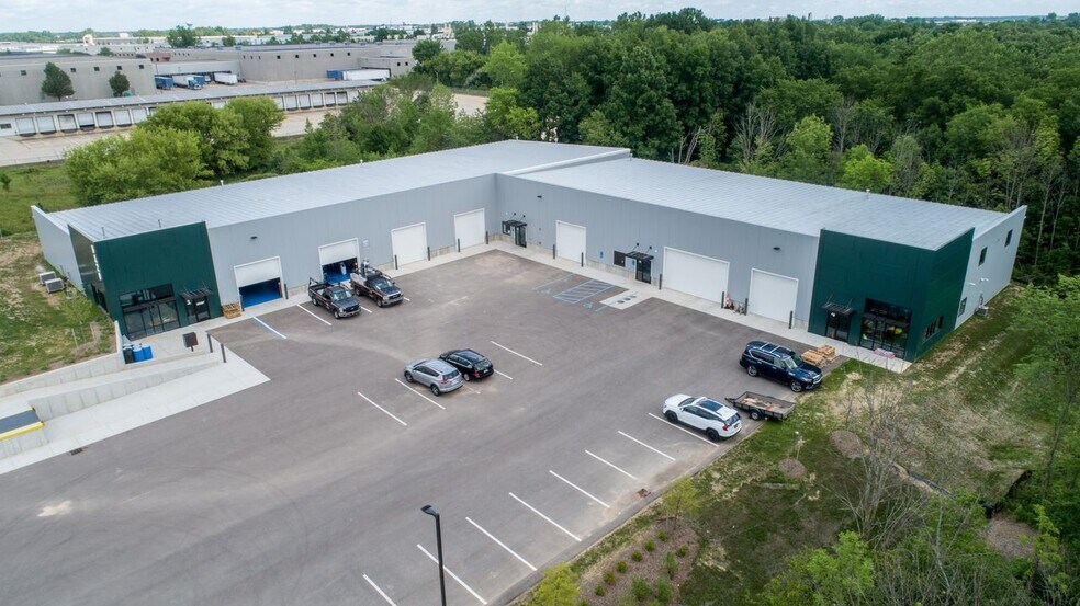 5120 E Paris Ave SE, Kentwood, MI à vendre - Photo de l’immeuble – Image 3 sur 12