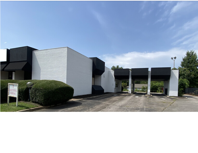 4008 University Dr, Huntsville, AL à louer - Photo de l’immeuble – Image 3 sur 5