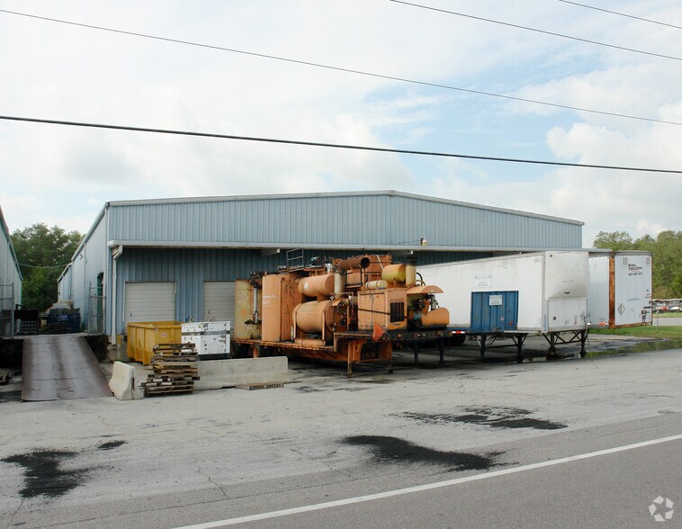 2503 Industrial St, Leesburg, FL à vendre - Photo de l’immeuble – Image 3 sur 4