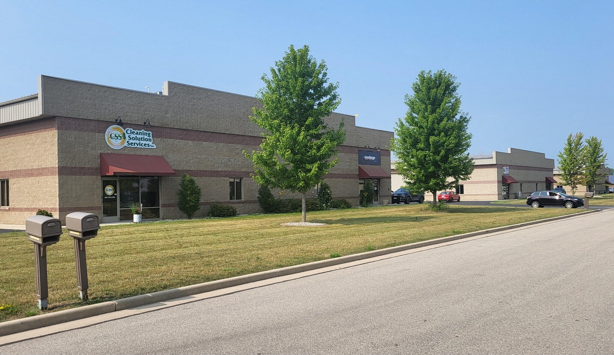 W5037 Amy Ave, Kaukauna, WI à louer Photo principale– Image 1 sur 9