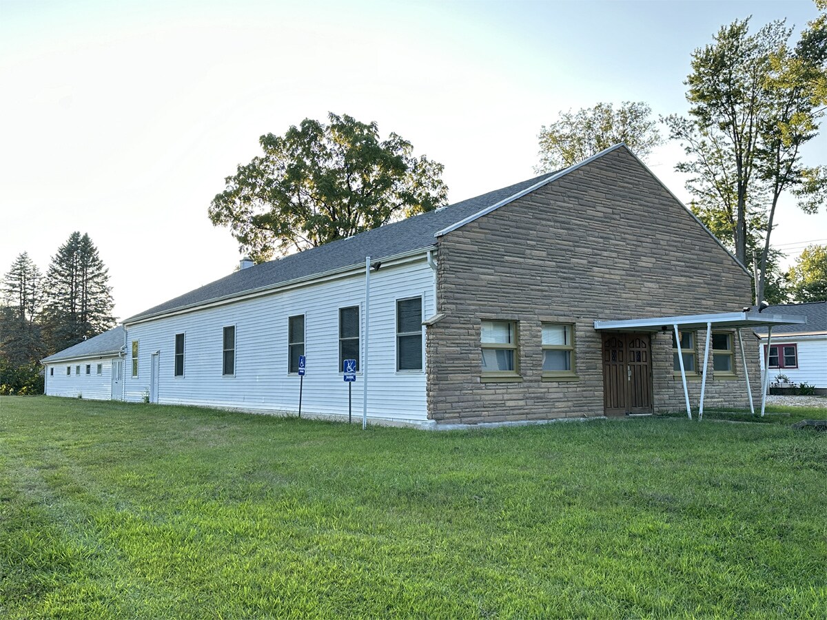 68740 East St, Edwardsburg, MI à vendre Photo principale– Image 1 sur 26