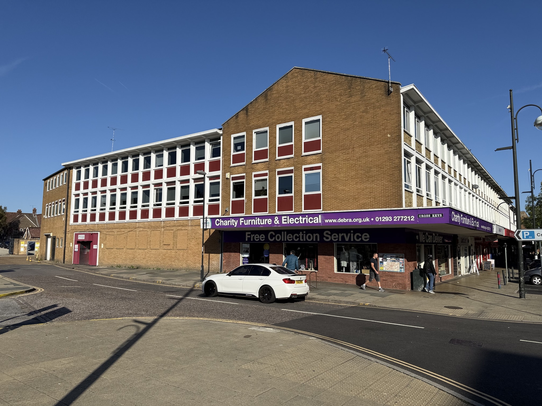 50-52 The Broadway, Crawley à louer Photo de l’immeuble– Image 1 sur 6