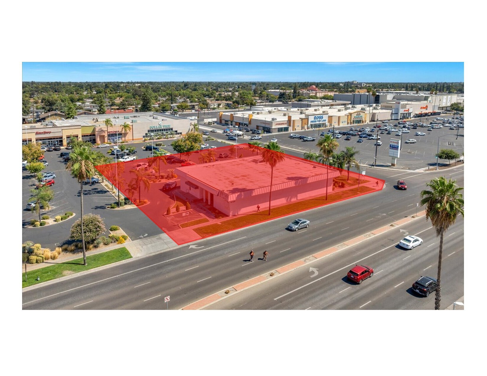 3730-3780 N Blackstone Ave, Fresno, CA à louer Photo intérieure– Image 1 sur 6