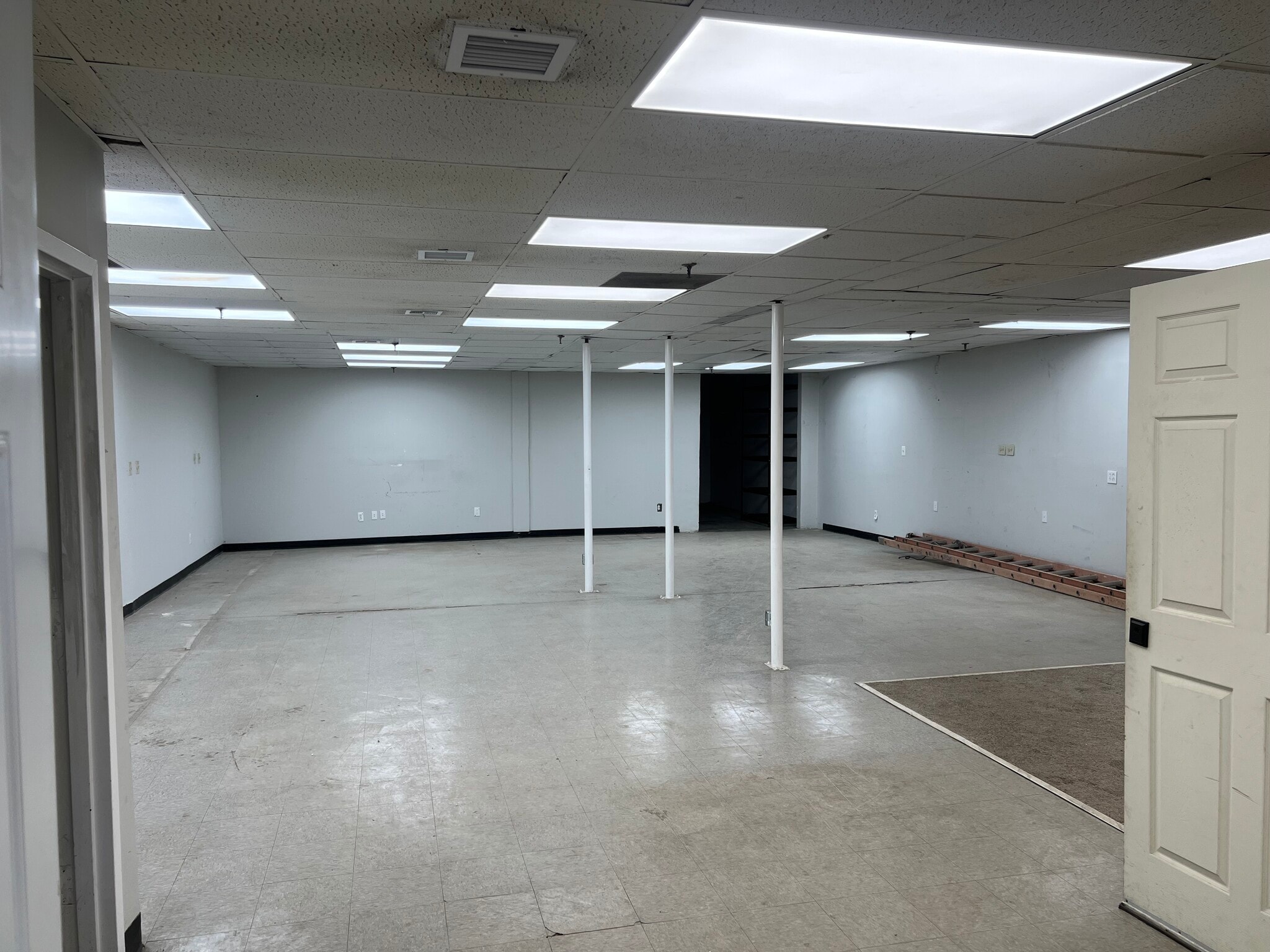 3480 Hampton Rd, Oceanside, NY à louer Photo intérieure– Image 1 sur 3