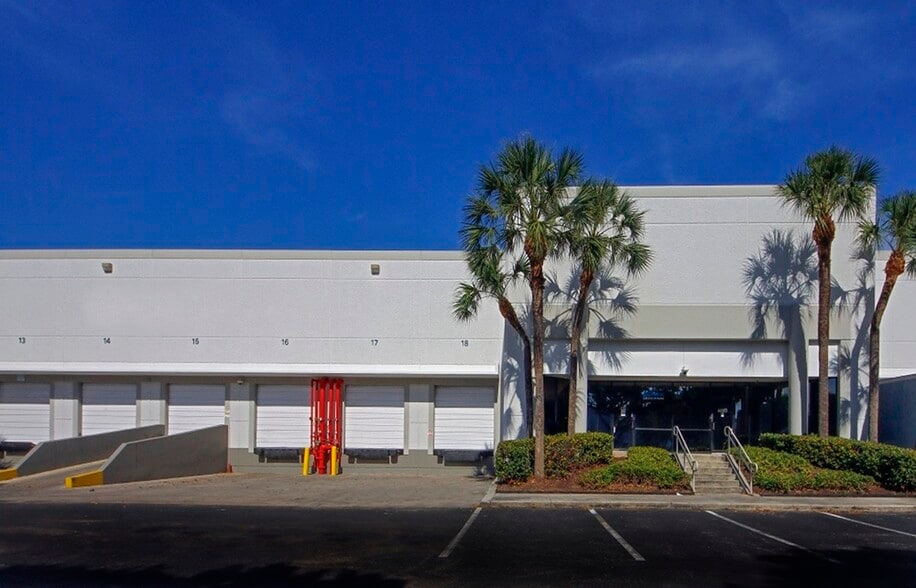 1501 W Copans Rd, Pompano Beach, FL à louer - Photo intérieure – Image 2 sur 7