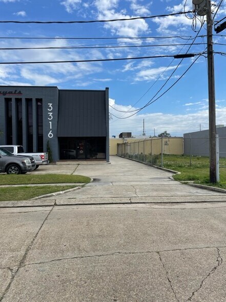 3316 Florida Ave, Kenner, LA à louer - Photo de l’immeuble – Image 1 sur 2