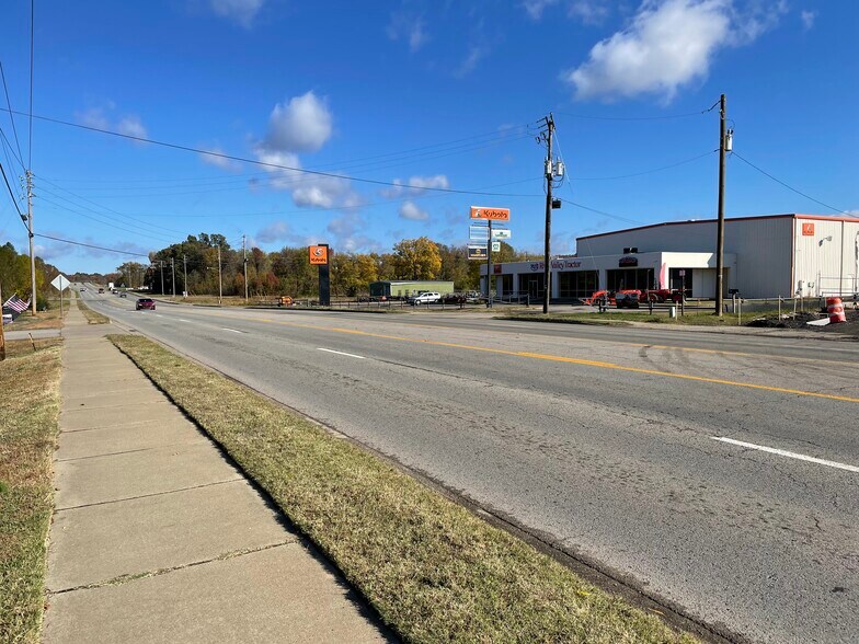 515 Weir Rd, Russellville, AR à louer - Photo de l’immeuble – Image 3 sur 5