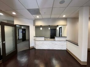 28040 Dorothy Dr, Agoura Hills, CA à louer Photo intérieure– Image 2 sur 9