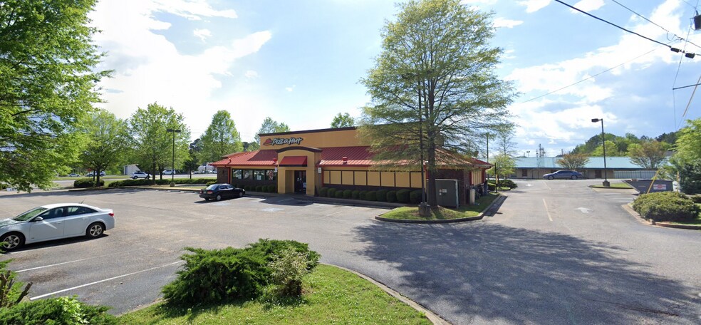 2500 McFarland Blvd, Northport, AL à vendre - Photo de l’immeuble – Image 1 sur 6
