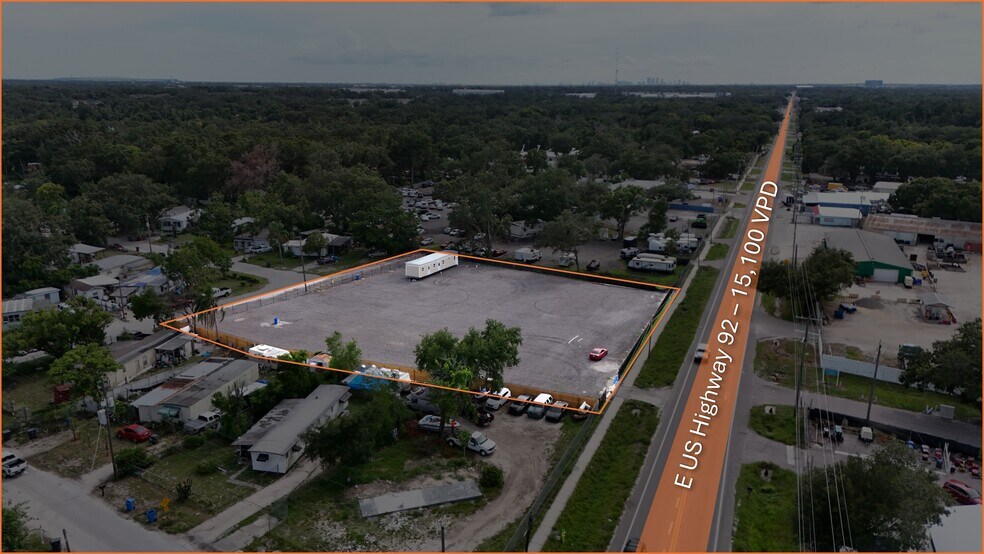 11409 E US Highway 92, Seffner, FL à vendre - Photo de l’immeuble – Image 1 sur 4