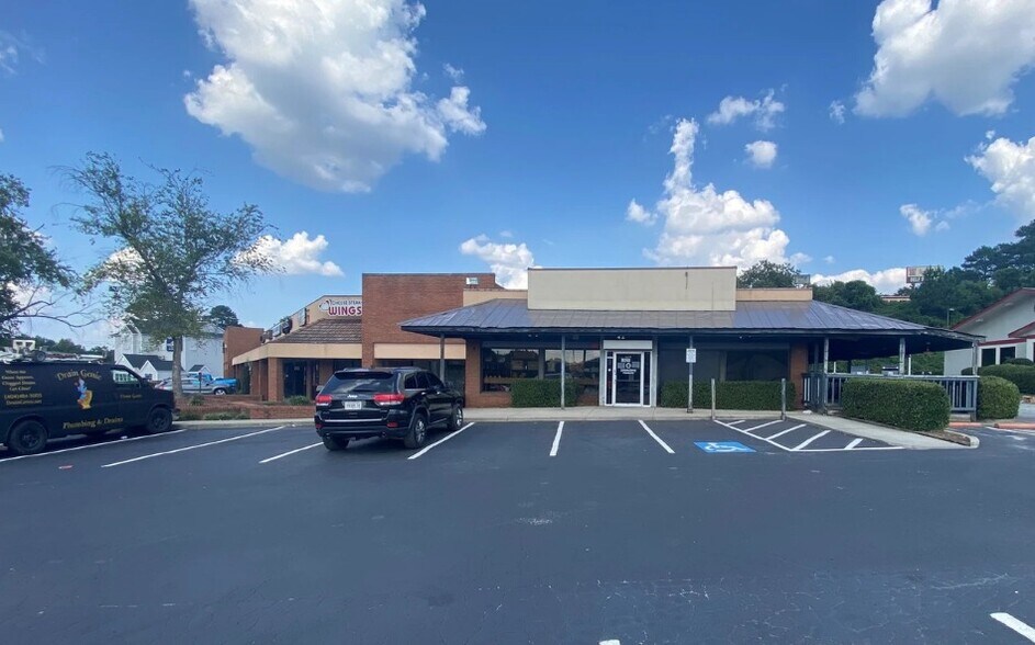 5929-5947 Jimmy Carter Blvd, Norcross, GA à louer - Photo de l’immeuble – Image 2 sur 6
