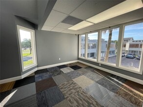200 Frandorson Cir, Apollo Beach, FL à louer Photo intérieure– Image 1 sur 1