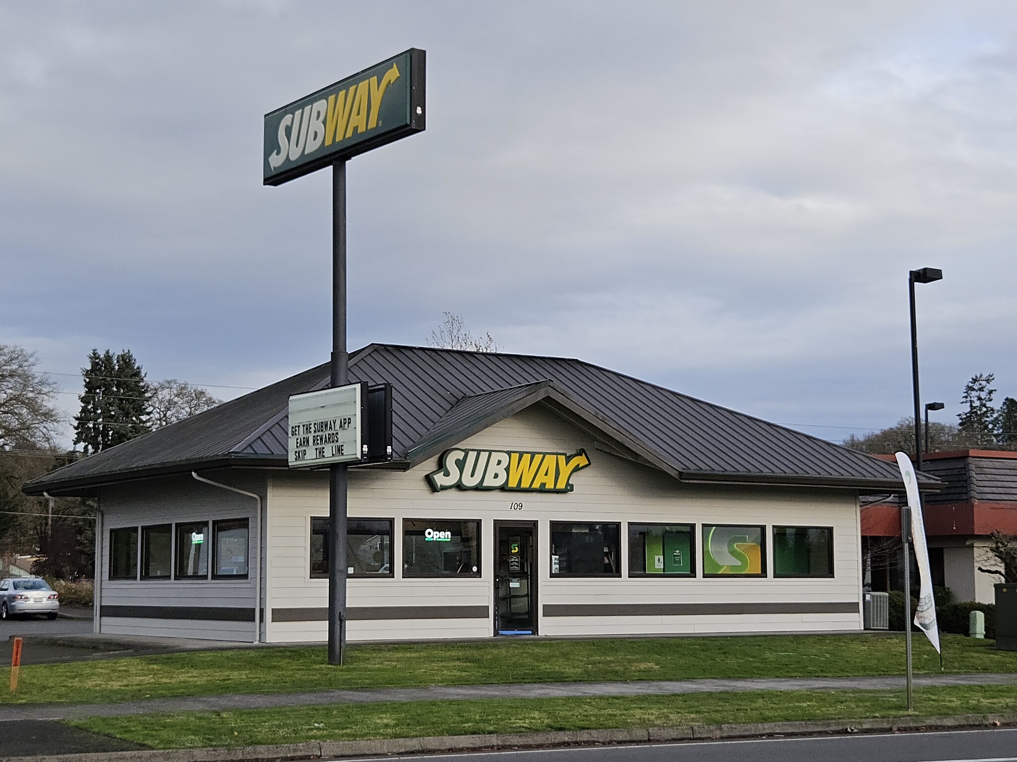 109 Interstate Ave, Chehalis, WA à vendre Photo principale– Image 1 sur 2
