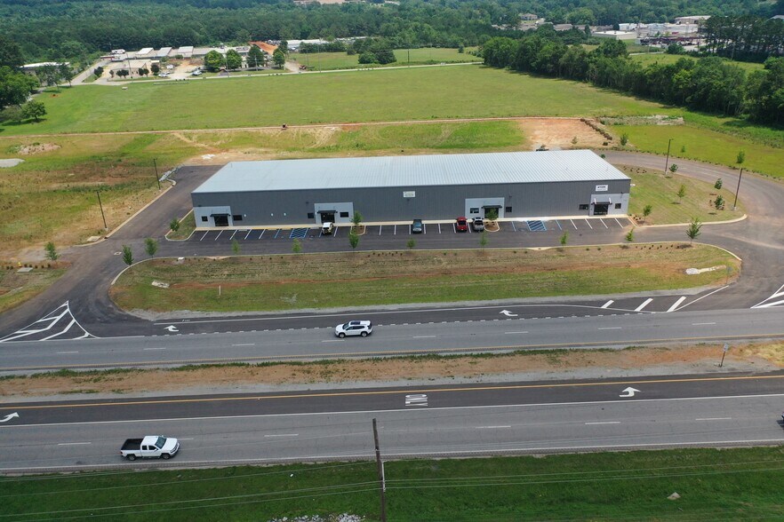 5150 Memorial Pky NW, Huntsville, AL à louer - Photo de l’immeuble – Image 3 sur 8