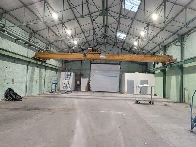 Plus de détails pour Industriel/Logistique à louer