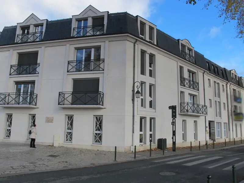 Bureau dans Orléans à louer Photo de l’immeuble– Image 1 sur 7