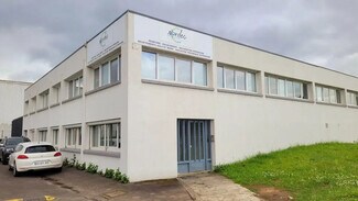 Plus de détails pour Local d'activités à louer