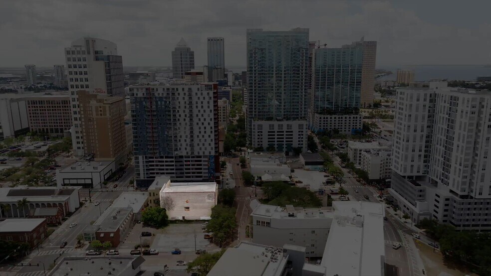 1007 N Franklin St, Tampa, FL à vendre - Vidéo sur l’annonce professionnelle – Image 2 sur 8