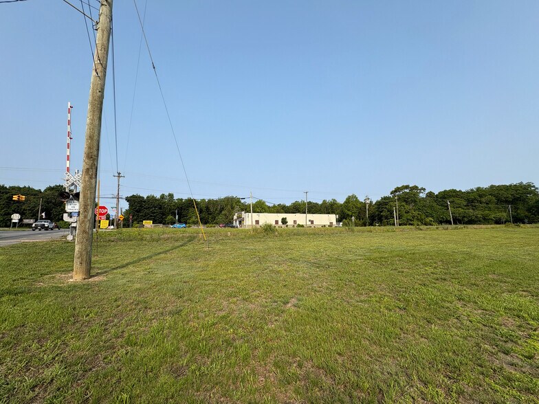 301 Broad St Landing, Milmay, NJ à vendre - Photo de l’immeuble – Image 2 sur 71