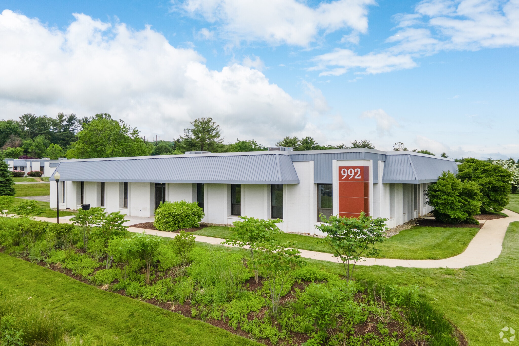 992 Old Eagle School Rd, Wayne, PA à louer Photo principale– Image 1 sur 21