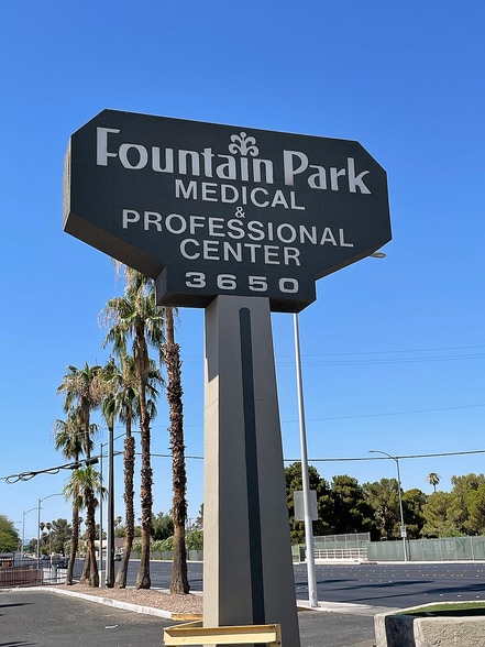3650 S Eastern Ave, Las Vegas, NV à vendre - Autre – Image 2 sur 48