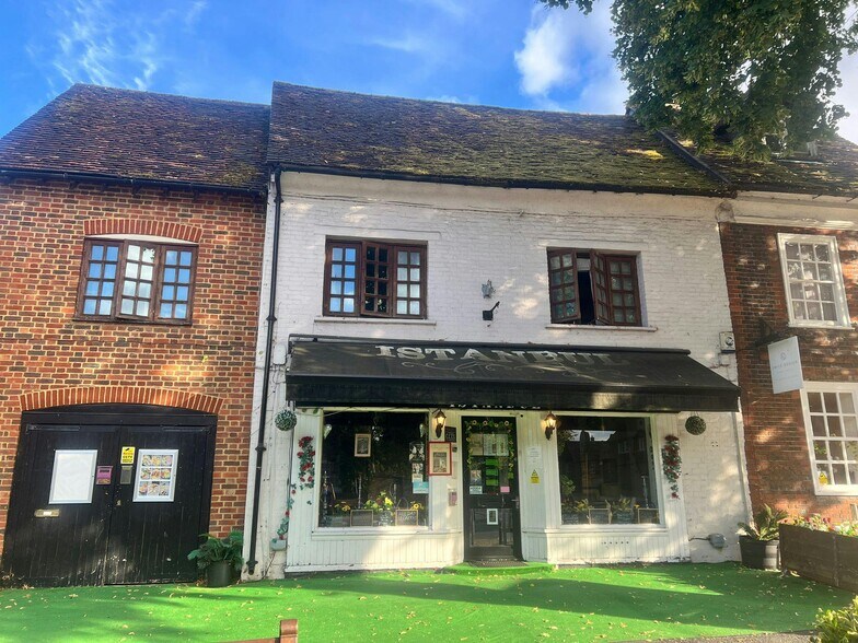 31 High St, Wendover à vendre - Photo de l’immeuble – Image 2 sur 4