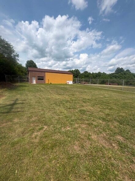 14447 IL-34, Benton, IL à vendre - Photo de l’immeuble – Image 2 sur 3