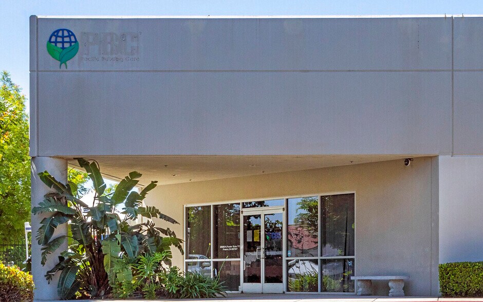 2695 N Fowler Ave, Fresno, CA à louer - Photo de l’immeuble – Image 3 sur 20